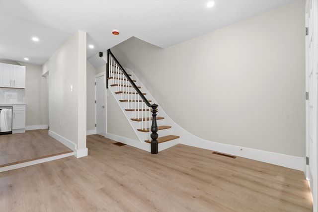 274 Havre St, Boston, MA 02128