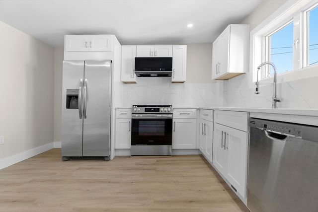 274 Havre St, Boston, MA 02128