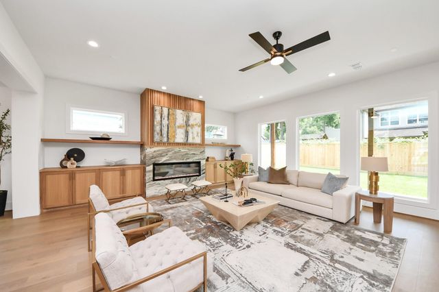 1705 Saxon Drive, Houston, TX 77018