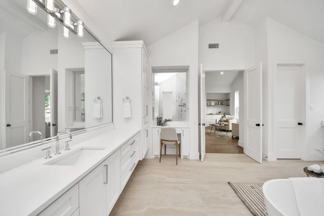 1705 Saxon Drive, Houston, TX 77018