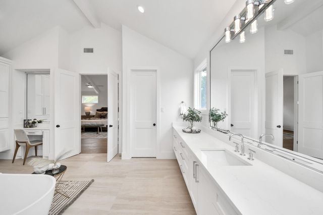 1705 Saxon Drive, Houston, TX 77018