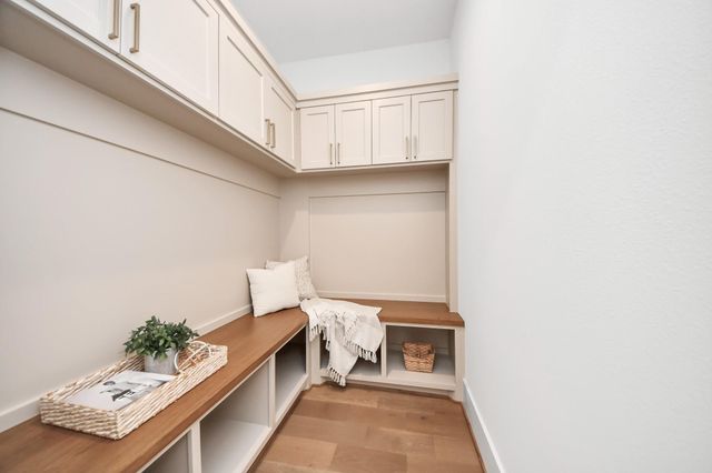 1705 Saxon Drive, Houston, TX 77018