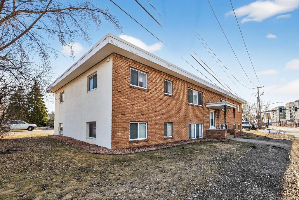 8311 Excelsior Boulevard, Hopkins, MN 55343 — photo 2