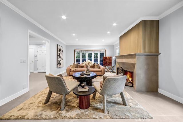 725 N Doheny, Beverly Hills, CA 90210