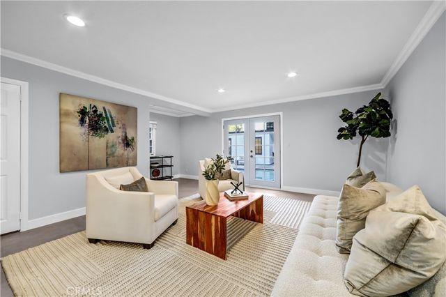725 N Doheny, Beverly Hills, CA 90210