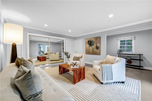 725 N Doheny, Beverly Hills, CA 90210