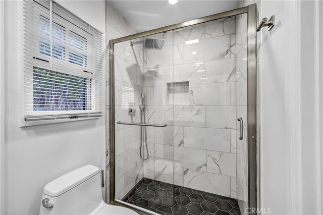725 N Doheny, Beverly Hills, CA 90210