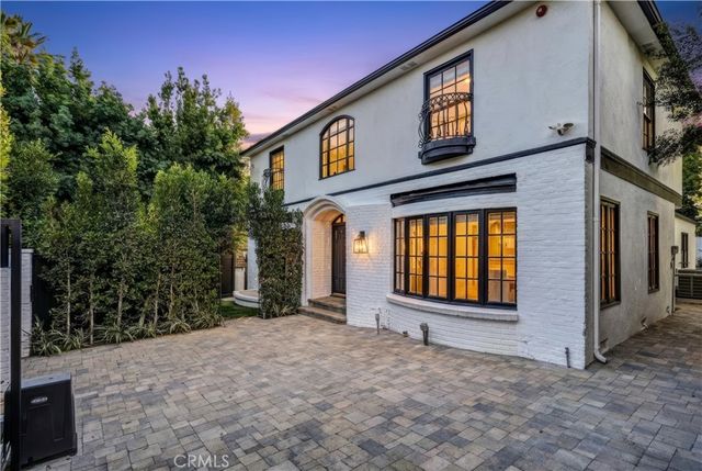 725 N Doheny, Beverly Hills, CA 90210