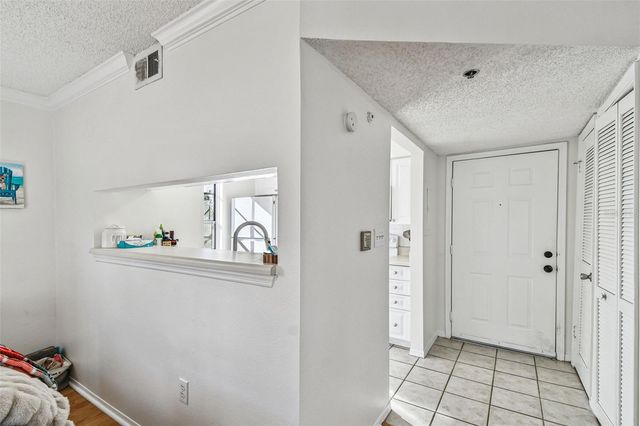 1000 W HORATIO STREET 212, Tampa, FL 33606