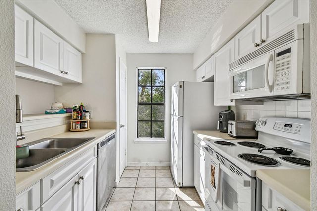 1000 W HORATIO STREET 212, Tampa, FL 33606