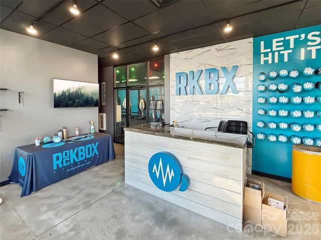 190 Hendersonville Road 95, Asheville, NC 28803