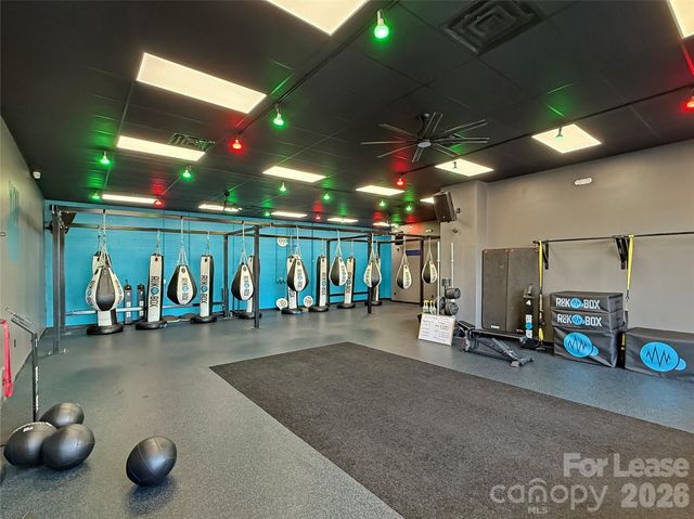 190 Hendersonville Road 95, Asheville, NC 28803