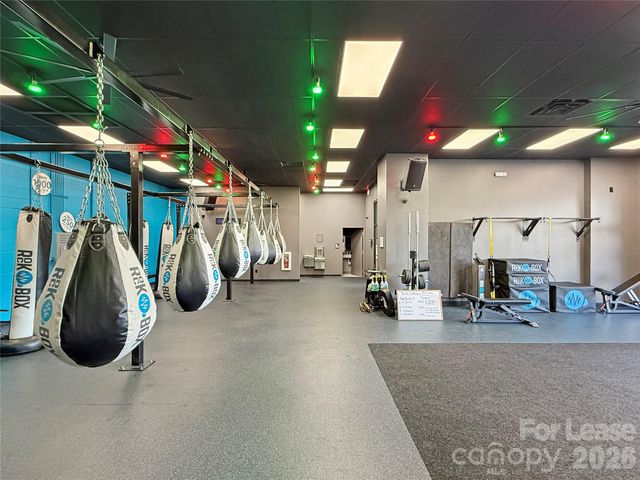 190 Hendersonville Road 95, Asheville, NC 28803