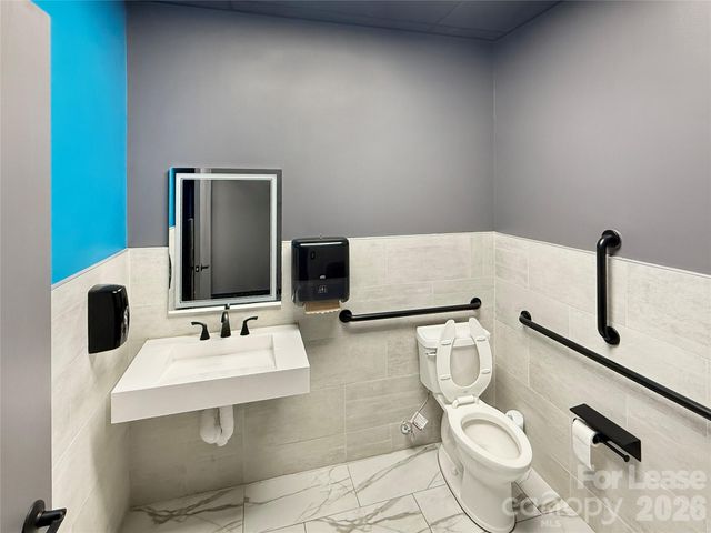 190 Hendersonville Road 95, Asheville, NC 28803