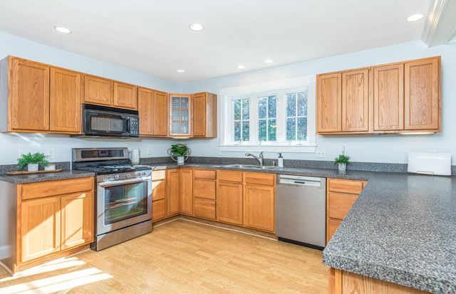 239 Ricker Road, Loudon, NH 03307