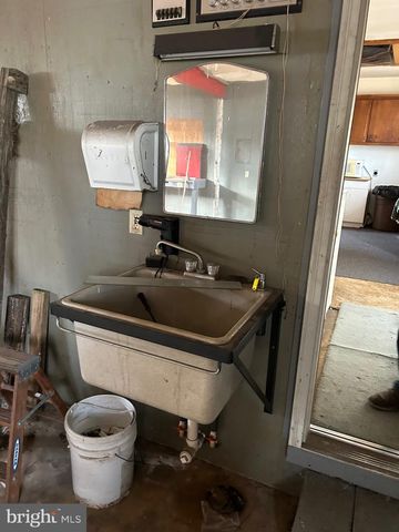 312 SPRING LAKE BLVD, Browns Mills, NJ 08015