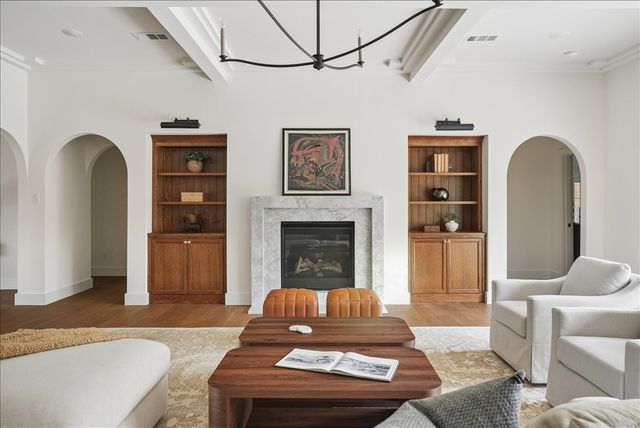 4366 Willow Lane, Dallas, TX 75244