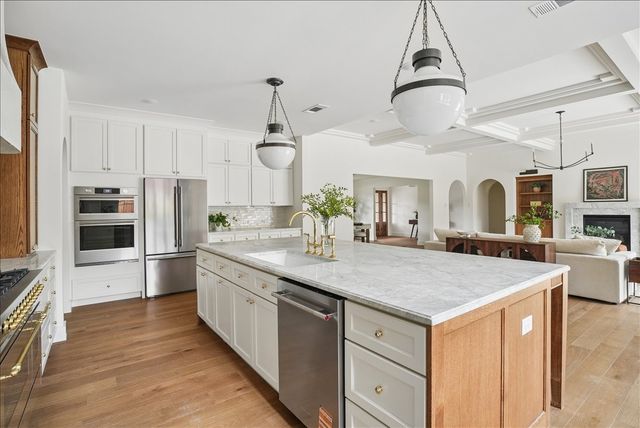 4366 Willow Lane, Dallas, TX 75244