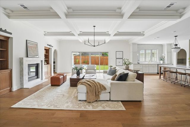 4366 Willow Lane, Dallas, TX 75244