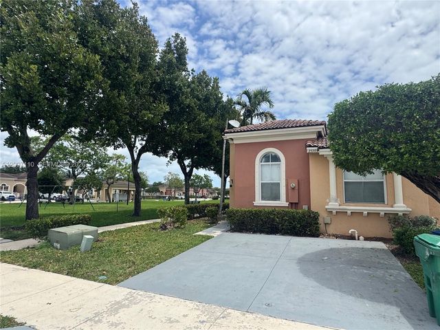 23703 SW 110th Pl 23703, Homestead, FL 33032