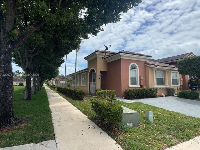 23703 SW 110th Pl 23703, Homestead, FL 33032