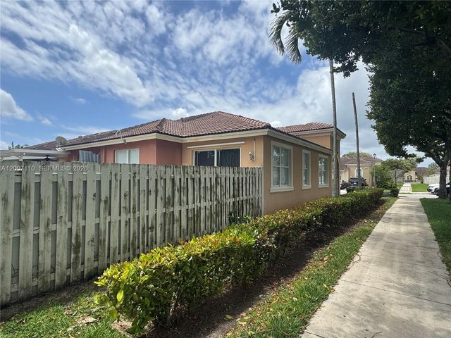 23703 SW 110th Pl 23703, Homestead, FL 33032