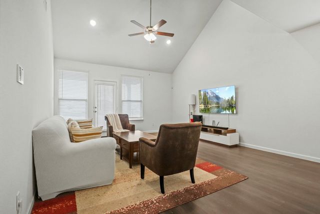 5321 Waterview Court, Haltom City, TX 76137