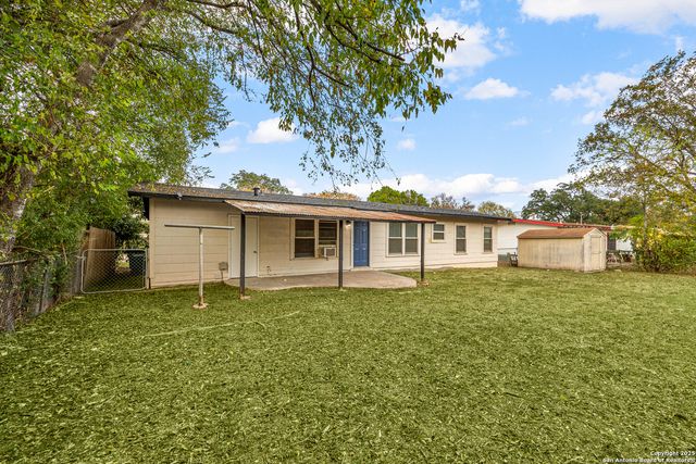 258 Antrim Dr, San Antonio, TX 78218