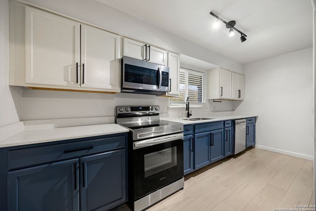 258 Antrim Dr, San Antonio, TX 78218