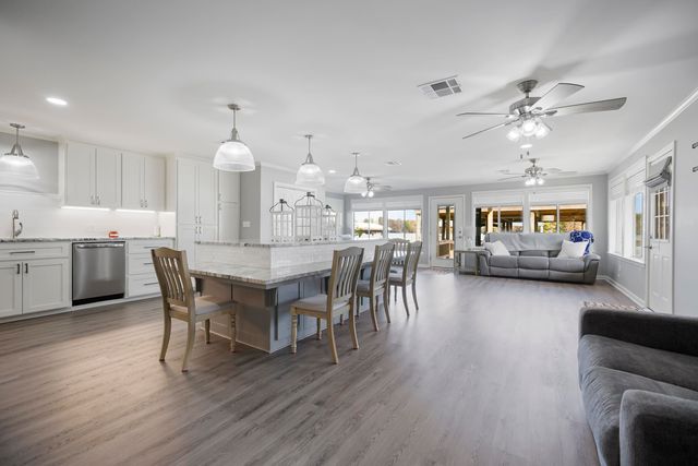 1015 Eagle Dr, Pierre Part, LA 70339