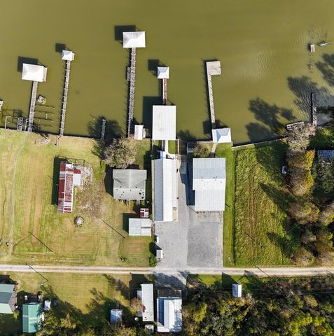 1015 Eagle Dr, Pierre Part, LA 70339