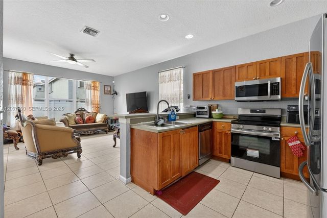 16438 SW 28th St, Miramar, FL 33027
