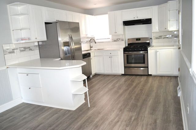 16456 George Drive, Oak Forest, IL 60452