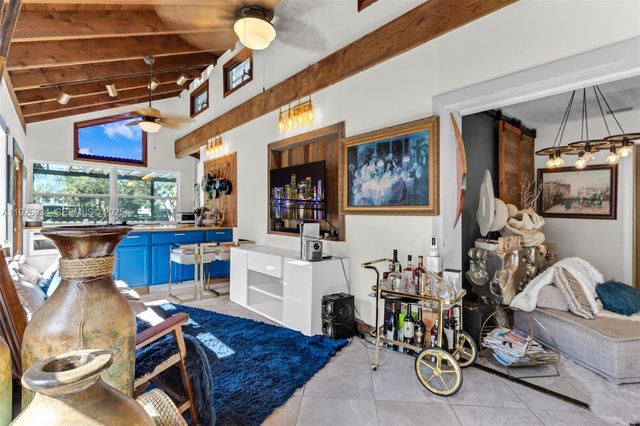 1420 W Sandpiper Cir 1420, Pembroke Pines, FL 33026