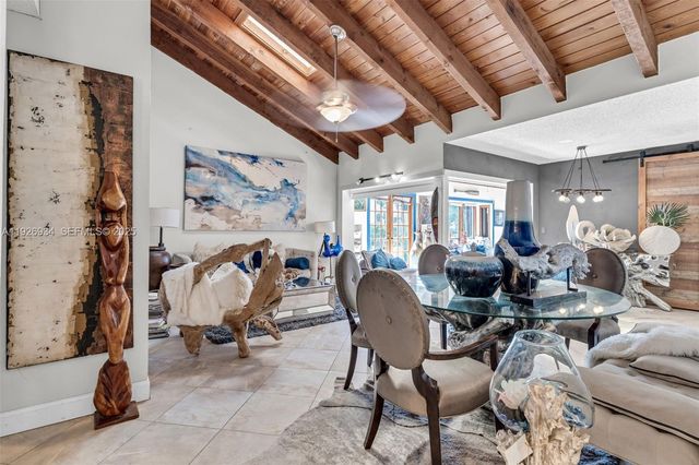 1420 W Sandpiper Cir 1420, Pembroke Pines, FL 33026