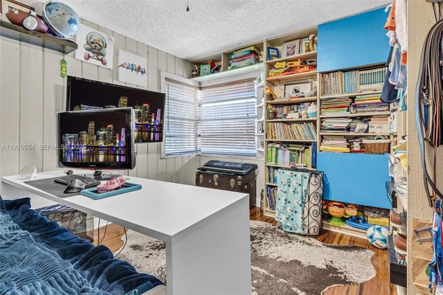 1420 W Sandpiper Cir 1420, Pembroke Pines, FL 33026