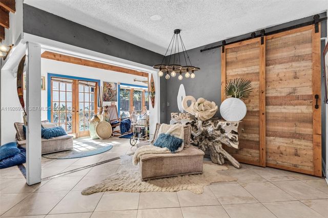 1420 W Sandpiper Cir 1420, Pembroke Pines, FL 33026