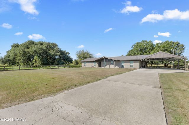 1317 Highway 93 N, Scott, LA 70583