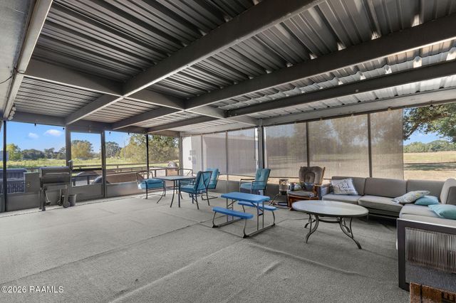 1317 Highway 93 N, Scott, LA 70583