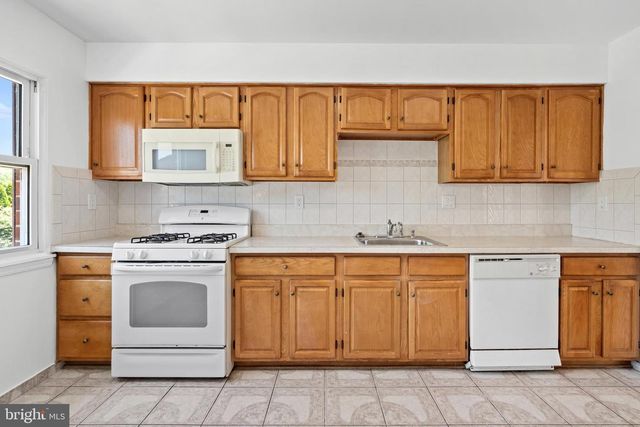 826 HENDRIX ST, Philadelphia, PA 19116