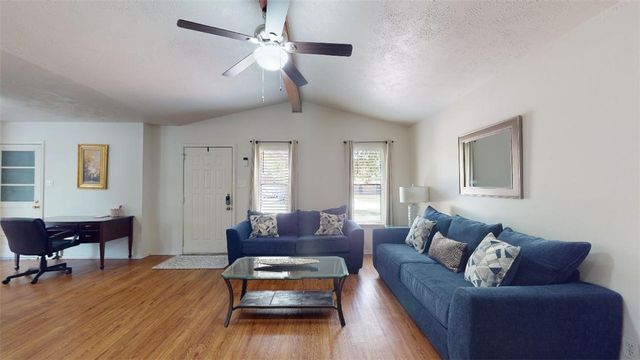 3906 Sioux Circle, Bryan, TX 77802