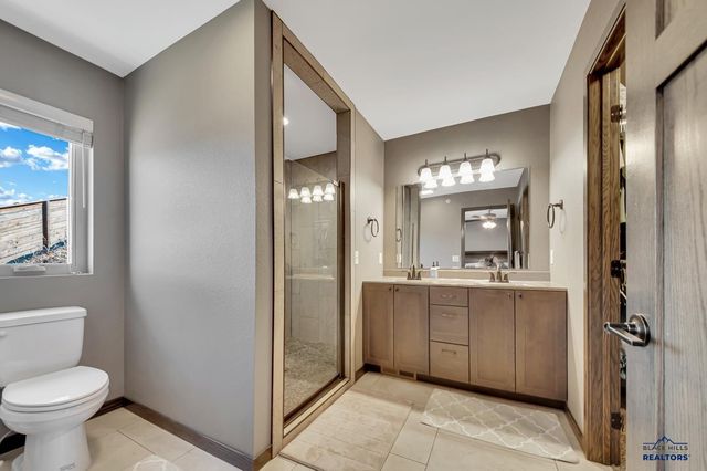 5804 HARPER CT, Rapid City, SD 57702