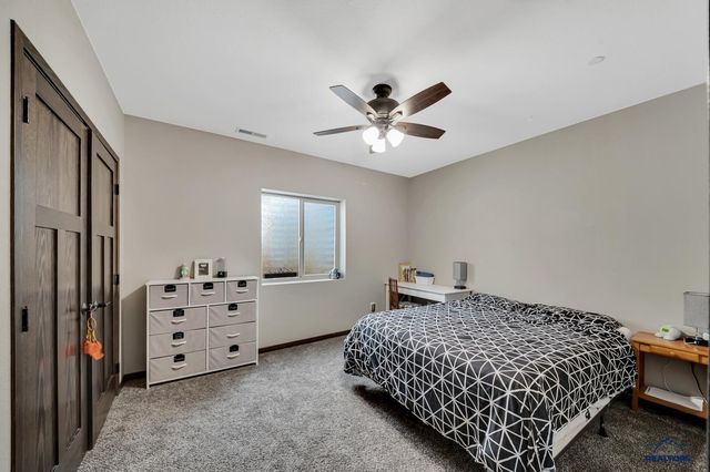 5804 HARPER CT, Rapid City, SD 57702