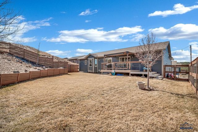 5804 HARPER CT, Rapid City, SD 57702