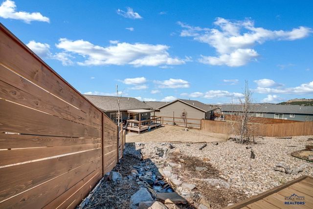 5804 HARPER CT, Rapid City, SD 57702