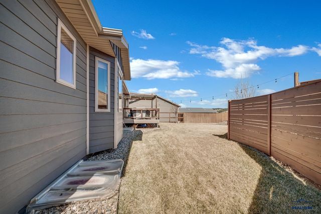 5804 HARPER CT, Rapid City, SD 57702