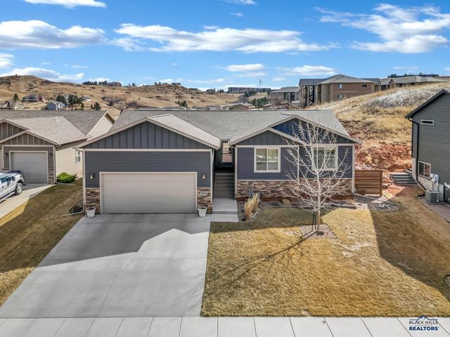 5804 HARPER CT, Rapid City, SD 57702