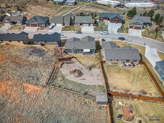 5804 HARPER CT, Rapid City, SD 57702