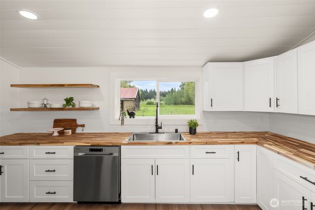 2222 Cooks Hill Road, Centralia, WA 98531