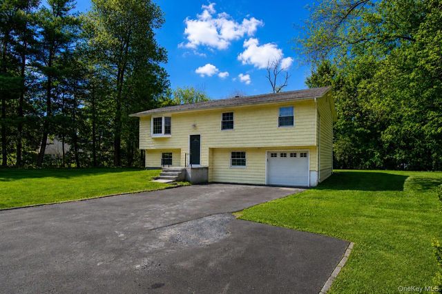 15 Colonial Avenue, Fishkill, NY 12524